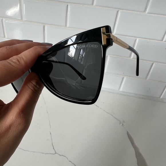 TOM FORD Cat Eye Sunglasses - Picture 9 of 14